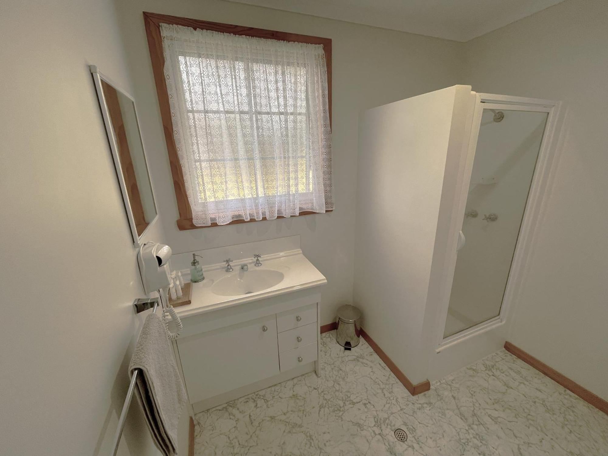 Castaway Holiday Apartments Strahan Luaran gambar