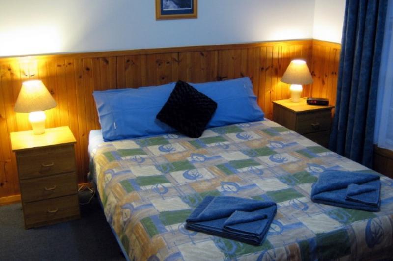Castaway Holiday Apartments Strahan Luaran gambar
